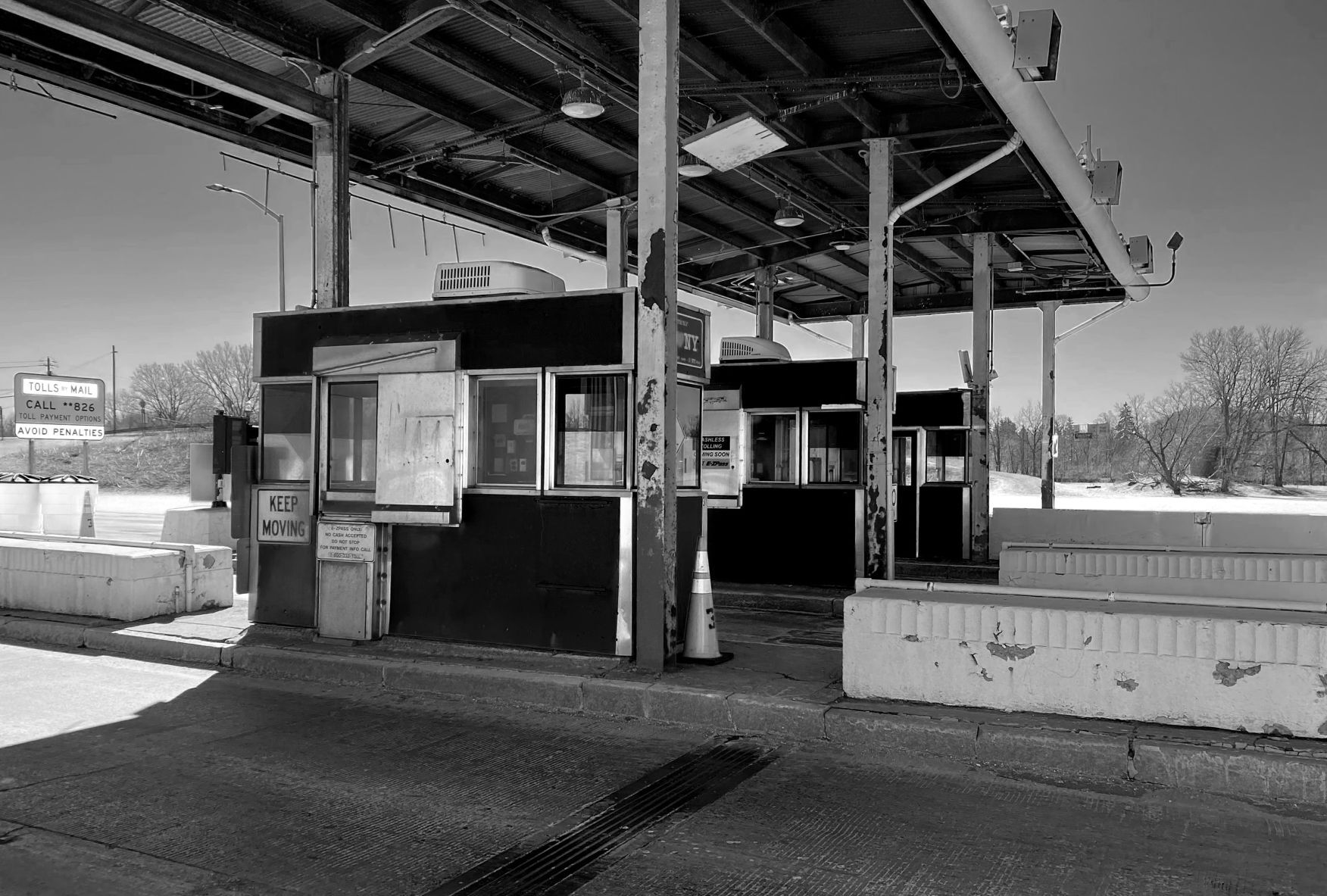 Exit 40 Toll Booth 8.JPG
